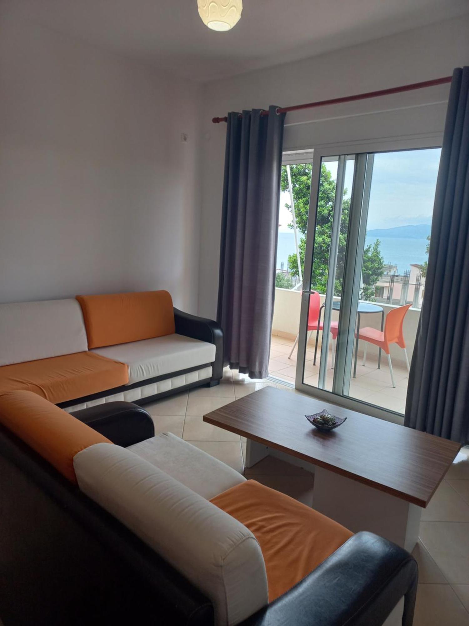 Villa Roel Sarande Bilik gambar