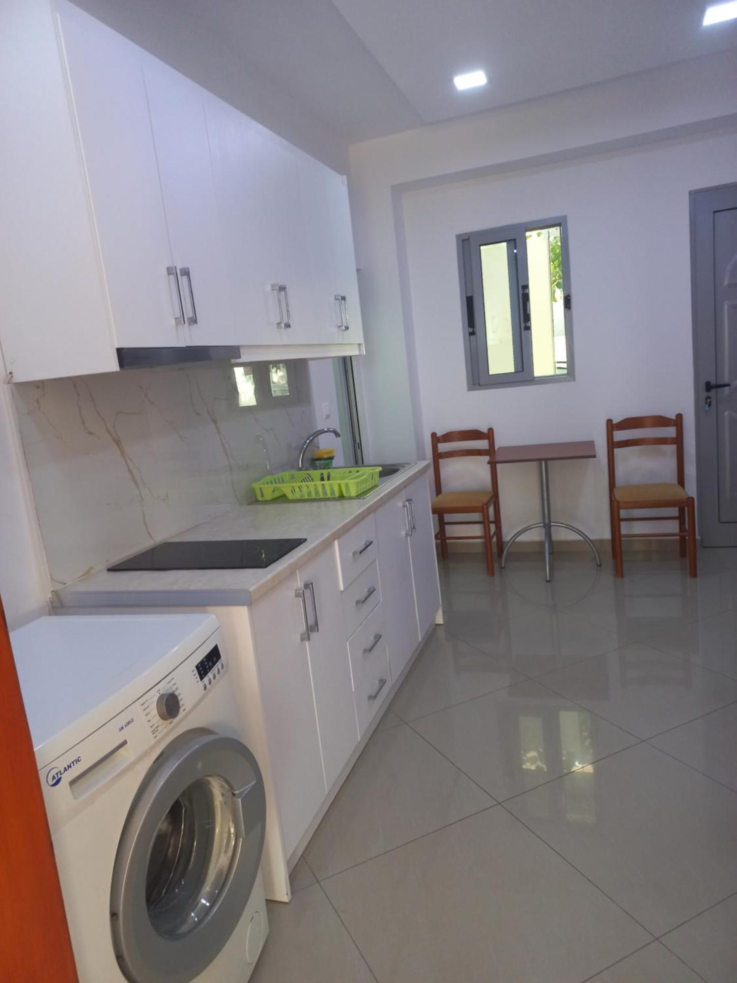 Villa Roel Sarande Bilik gambar